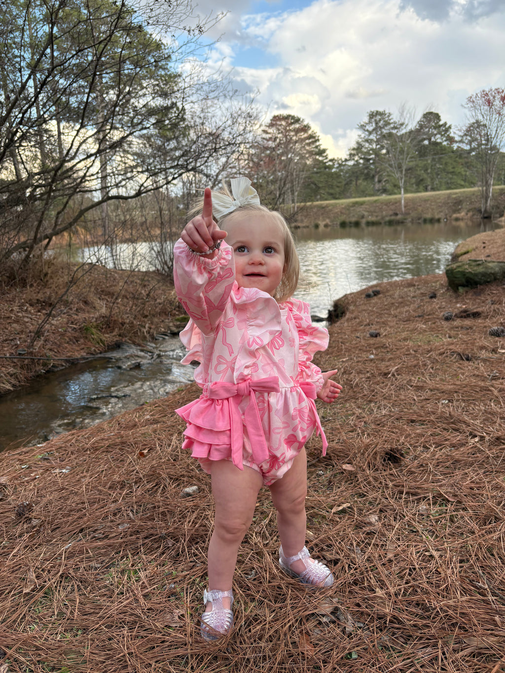 Girl's Pink Bow Ruffle Butt